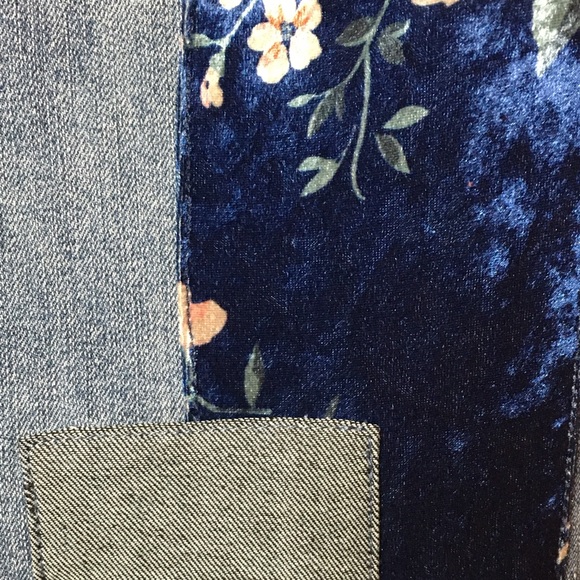 LOGO by Lori Goldstein Limited Edition Velvet Patchwork Jeans Medium Wash 8P - Picture 7 of 12